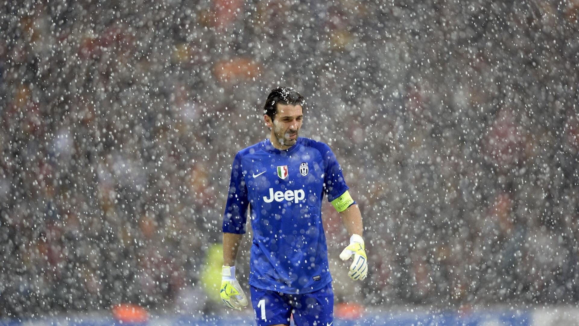 曼城豪取五连胜 队员表现出众，曼城5_1曼联