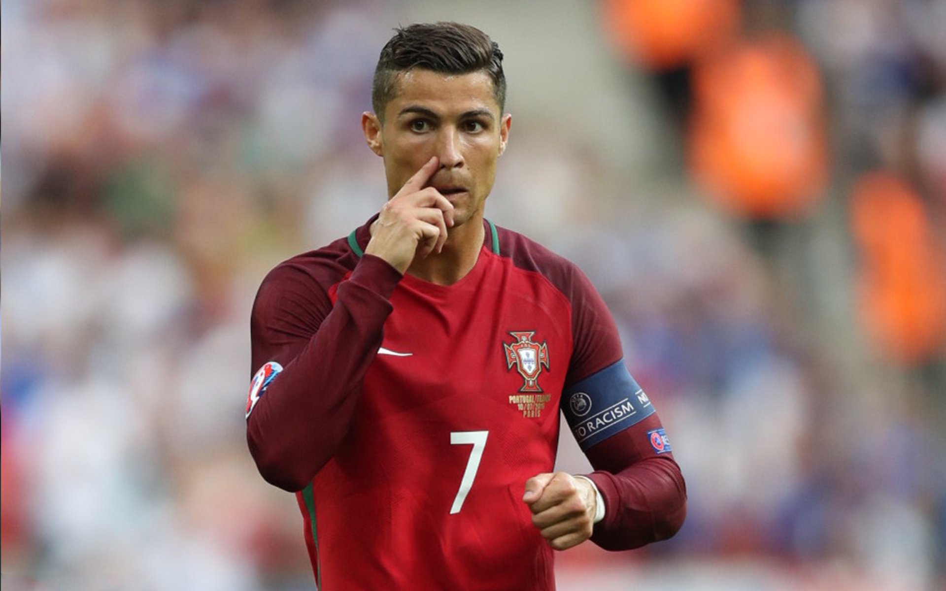 “冠军荣耀：令人动容的夺冠瞬间”，荣耀冠军贴吧